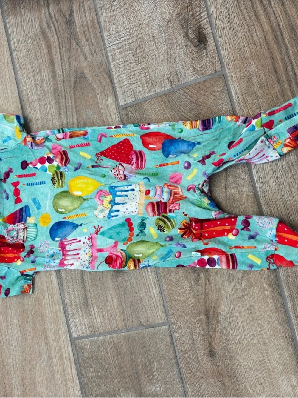 Posh peanut  Bamboo Short Sleeve Basic Romper - Happy Birthday 3-6 months
